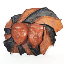 Cargar imagen en el visor de la galería, Antigua Máscara Cuero Rostros Escultura Tribal Pared Grande