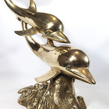 Cargar imagen en el visor de la galería, Antigua Escultura Delfines Bronce Grande Vintage 70s, 3.8 kg