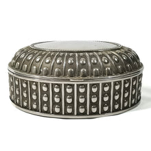 Cargar imagen en el visor de la galería, Antigua Caja Alhajera Plateada Vintage Terciopelo Azul 1 Kg