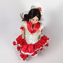 Cargar imagen en el visor de la galería, Antigua Muñeca Marin Chiclana Porcelana Cadiz España Vintage
