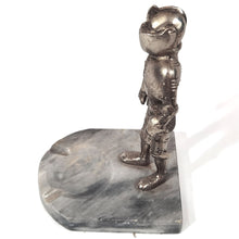 Cargar imagen en el visor de la galería, Antiguo Cenicero Caballero Medieval Armadura Metal Mármol