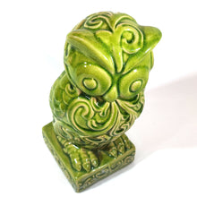 Cargar imagen en el visor de la galería, Antiguo Búho Cerámica Vintage Craquelado Verde 26 cm