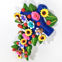 Cargar imagen en el visor de la galería, Artesanía Cruz de Barro Policromado Souvenir Usado 2003