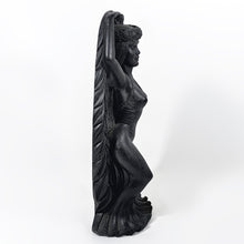 Cargar imagen en el visor de la galería, Figura Colección Coco Joe's Hawaiian Resina de Lava 27 cm