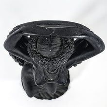 Cargar imagen en el visor de la galería, Figura Colección Coco Joe's Hawaiian Resina de Lava 27 cm