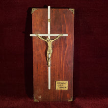 Cargar imagen en el visor de la galería, Figura Recuadro Antiguo con Cristo en baño de oro