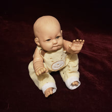 Cargar imagen en el visor de la galería, Bebé Muñeco Plástico Vinil Hiper Realista Coleccionable