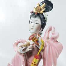 Cargar imagen en el visor de la galería, Antigua Figura Geisha Porcelana Japonesa, Coleccionable
