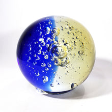 Cargar imagen en el visor de la galería, Esfera de Cristal con Burbujas, Bola Cristal Relajante, 6.8 kg