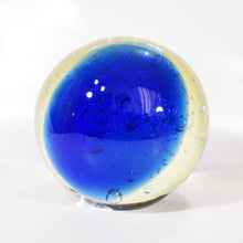 Cargar imagen en el visor de la galería, Esfera de Cristal con Burbujas, Bola Cristal Relajante, 6.8 kg