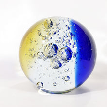 Cargar imagen en el visor de la galería, Esfera de Cristal con Burbujas, Bola Cristal Relajante, 6.8 kg