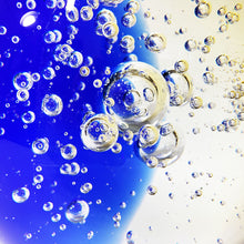 Cargar imagen en el visor de la galería, Esfera de Cristal con Burbujas, Bola Cristal Relajante, 6.8 kg