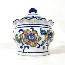 Cargar imagen en el visor de la galería, Antiguo Recipiente Dulcero De Porcelana China Con Tapa