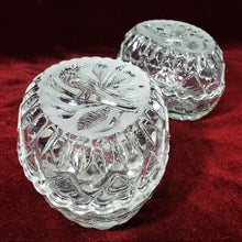 Cargar imagen en el visor de la galería, Antiguo Par Alhajeros Dulceros Cristal Esmerilado Aves
