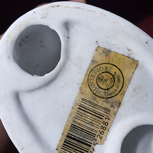 Cargar imagen en el visor de la galería, Antigua Figura Porcelana Campesina Flores Montefiori Collection