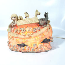Cargar imagen en el visor de la galería, Lámpara Infantil Arca de Noé Vintage, Coleccionable, Resina