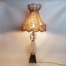 Cargar imagen en el visor de la galería, Antigua Lámpara Cristales Metal Querubines Tipo Barroco, 60s