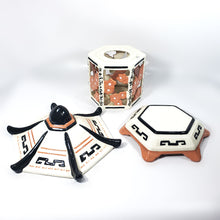 Cargar imagen en el visor de la galería, Antigua Linterna Cerámica Pagoda Japonesa Desmontable 31 cm