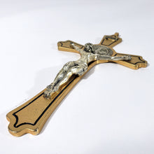 Cargar imagen en el visor de la galería, Crucifijo Medalla San Benito Dorado Plateado Vintage 19 cm Italiano
