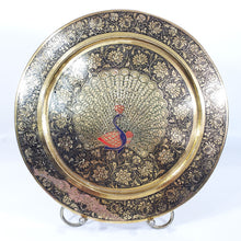 Cargar imagen en el visor de la galería, Antiguo Plato Decorativo Pavo Real Cobre India Grabado 29 cm