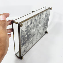 Cargar imagen en el visor de la galería, Caja Alhajera Artesanal Vintage Vidrio Esmerilado Latón Espejo