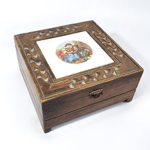 Cargar imagen en el visor de la galería, Antigua Caja Coleccionable Madera Tallada Mosaico Campesinos