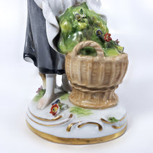 Cargar imagen en el visor de la galería, Figura Porcelana Antigua Alemana Plaue Schierholz Campesina