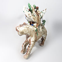 Cargar imagen en el visor de la galería, Antigua Escultura Porcelana Guerrero Chino Tigre Vintage