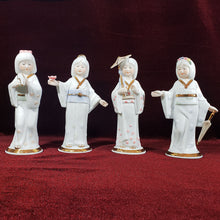 Cargar imagen en el visor de la galería, Antigua Juego Figuras Porcelana Montefiori Damas Japonesas Vintage