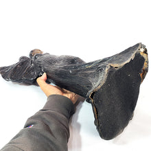 Cargar imagen en el visor de la galería, Antigua Escultura Metal Bronce Mujer Porta Cirio 9 kg, 52 cm