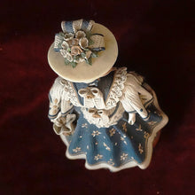 Cargar imagen en el visor de la galería, Muñeca Yomaira, Sin Cara, Porcelanicron, De Dominica, Gifina