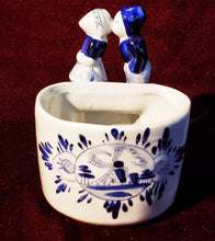 Cargar imagen en el visor de la galería, Recipiente Holandés Para Jardín. Maceta De Porcelana.