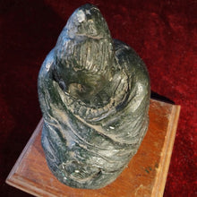 Cargar imagen en el visor de la galería, Escultura De Mujer En Acabado Simulación Bronce