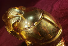 Cargar imagen en el visor de la galería, Tarros Coleccionables Medieval Times 2001, Color Dorado