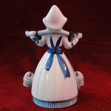 Cargar imagen en el visor de la galería, Campana Porcelana Holandesa De Campesina