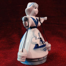 Cargar imagen en el visor de la galería, Campana Porcelana Holandesa De Campesina