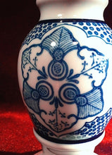 Cargar imagen en el visor de la galería, Porta Cirios De Porcelana