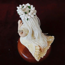 Cargar imagen en el visor de la galería, Artesanía Dominicana, Muñeca Sin Cara, Porcelanicron, Gifina