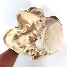 Cargar imagen en el visor de la galería, Escultura Navideña Vintage Porta Cirios Pasta Resina 47 cm