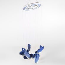 Cargar imagen en el visor de la galería, Antigua Campana Viento Cerámica Azul Aves Vintage Retro