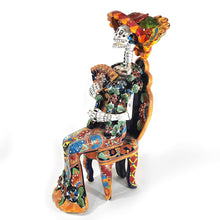 Cargar imagen en el visor de la galería, Catrina de Talavera Mayólica Gerardo García Artesanía 45 cm