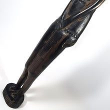 Cargar imagen en el visor de la galería, Antigua Escultura Africana Madera Tallada Mano Vintage 50 cm