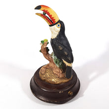 Cargar imagen en el visor de la galería, Antigua Figura Tucán Porcelana Musical Coleccionable Vintage
