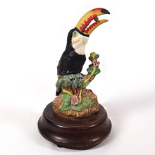 Cargar imagen en el visor de la galería, Antigua Figura Tucán Porcelana Musical Coleccionable Vintage