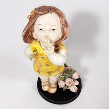 Cargar imagen en el visor de la galería, Antigua Figura Hummel Coleccionable Niña Shh Silencio