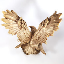 Cargar imagen en el visor de la galería, Antigua Estatua Águila Majestuosa Figura Resina Vintage 70s