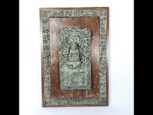Cargar y reproducir el video en el visor de la galería, Artesanía Escultura Relieve Preshipánico Malaquita Vintage