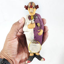 Cargar imagen en el visor de la galería, Antigua Figura Payaso Coleccionable Arcilla Hecha a Mano
