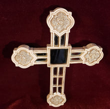 Cargar imagen en el visor de la galería, Cruz Vintage de Espejos y Pasta, estilo Antiguo
