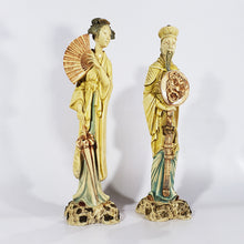 Cargar imagen en el visor de la galería, Antiguo Par Figuras Asiáticas Hechas En Italia, En Resina
